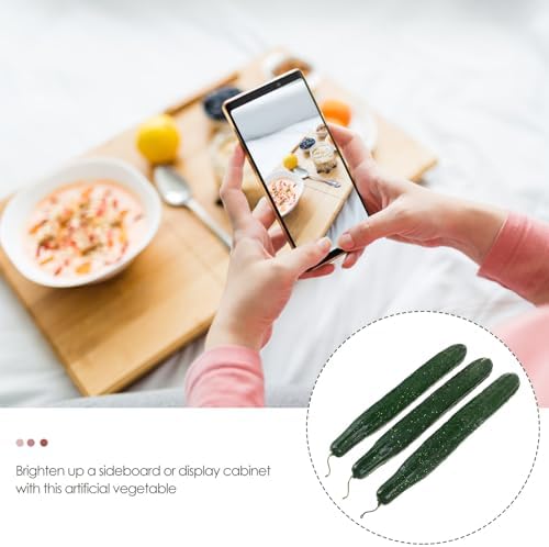FAVOMOTO 3PCS Lifelike Green Cucumber Decorations