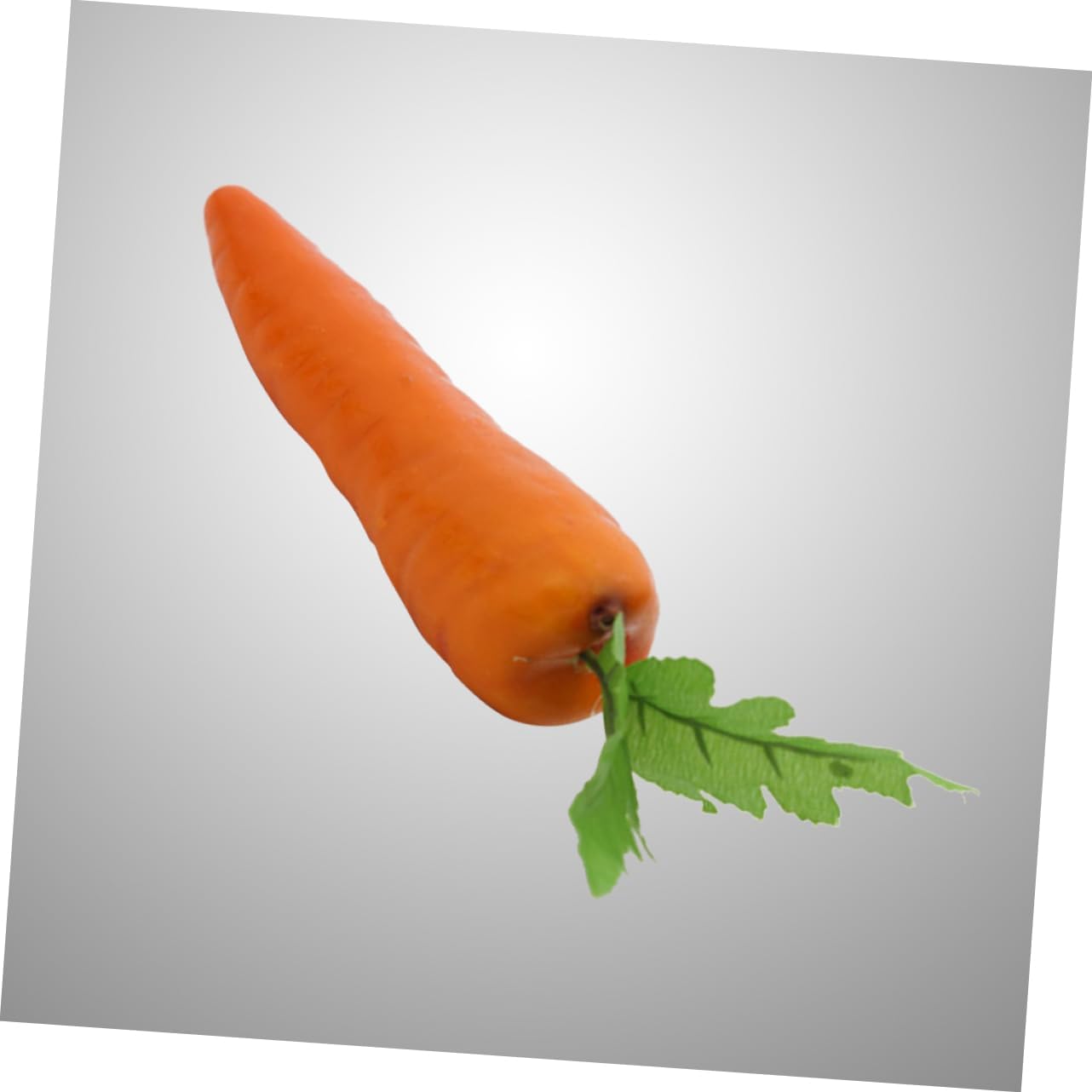 Cabilock 8Pcs Realistic Fake Carrots Artificial Vegetable Decorations