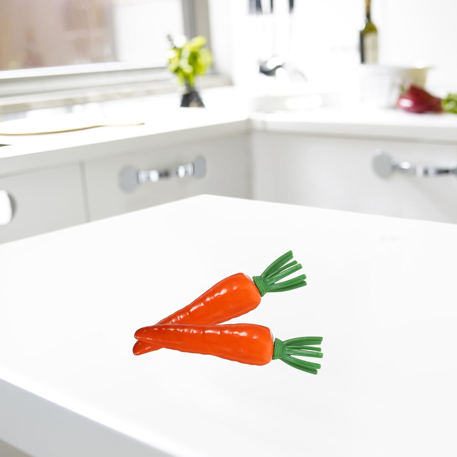 LUOZZY 2 Pcs Artificial Carrot Photo Props