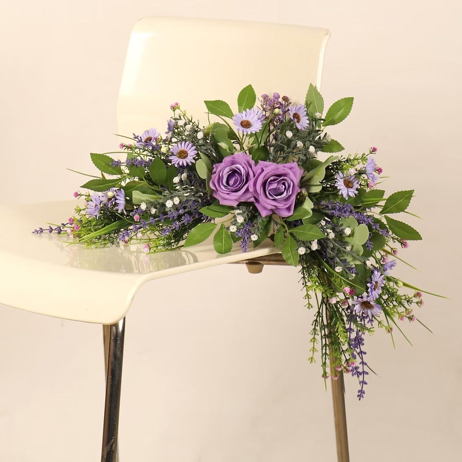 Lovmeety Daisy Artificial Flower Swag with Green Leaves