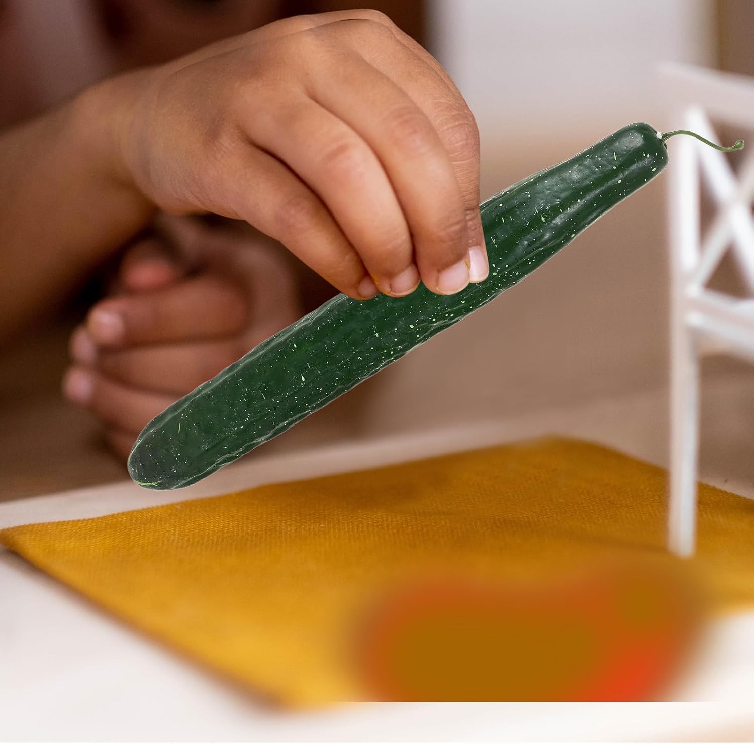 FAVOMOTO 3PCS Lifelike Green Cucumber Decorations