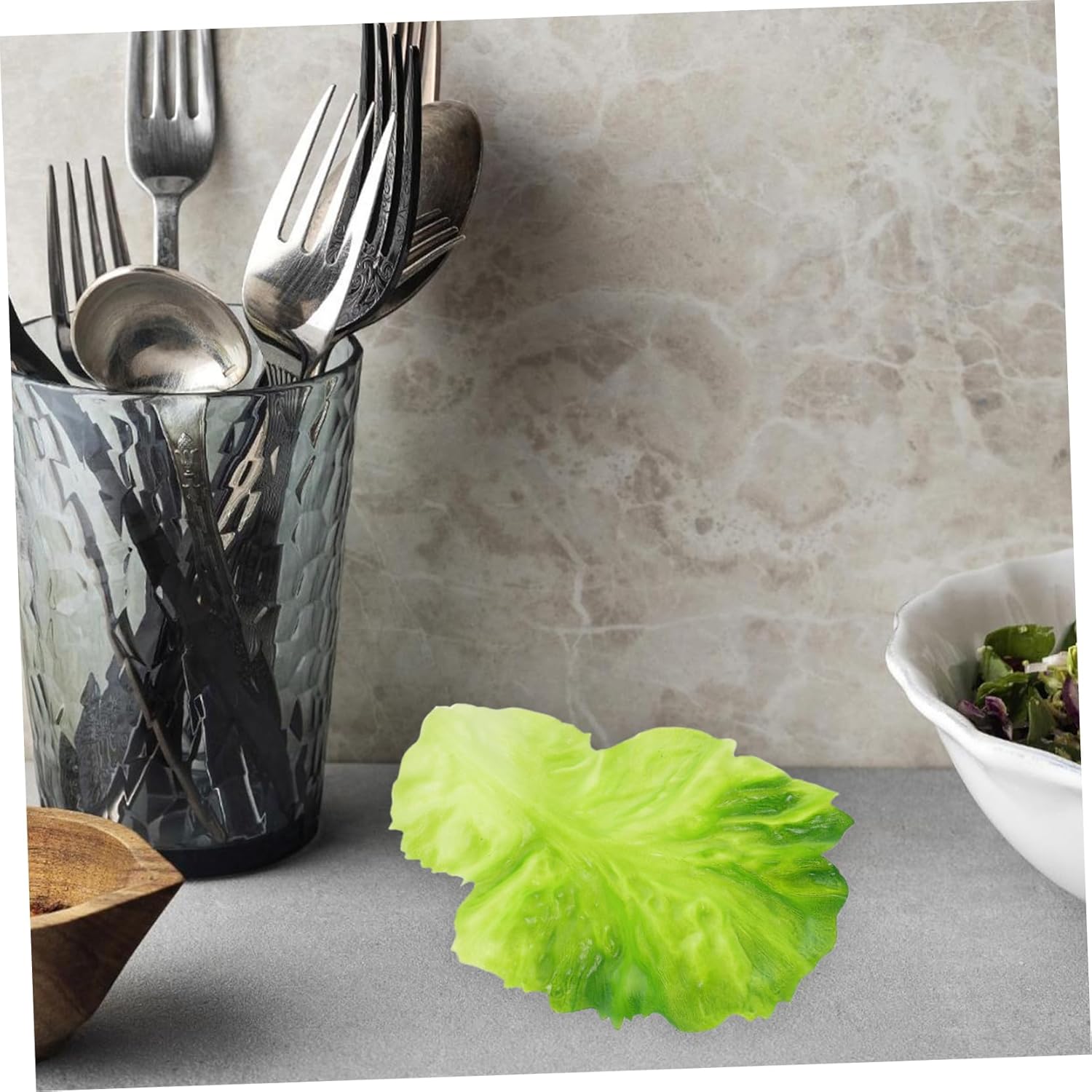 VICASKY 4pcs Artificial Lettuce Leaves Realistic Kitchen Decor