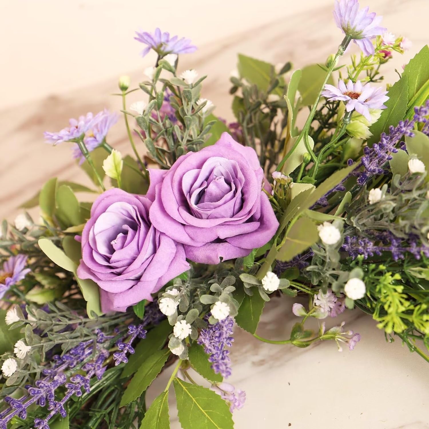 Lovmeety Daisy Artificial Flower Swag with Green Leaves